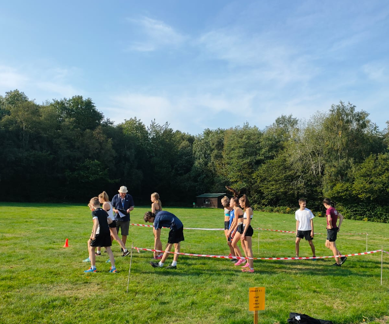 Junior Middle Distance Group handicap cross country series